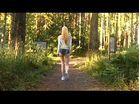 ❤️ Lijepa žena se kreće polako, a ne goli video ❤️ Prekrasni porno na hr.milf-nut-net.ru ❌